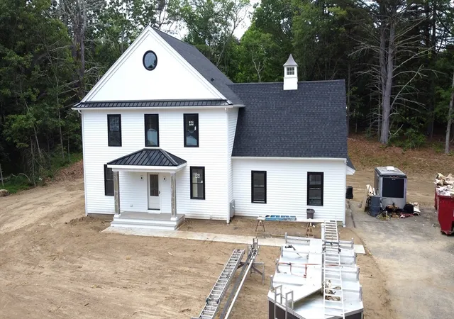 1st image of 4 Station St, Kingston, MA 02364 | MLS# 73535390