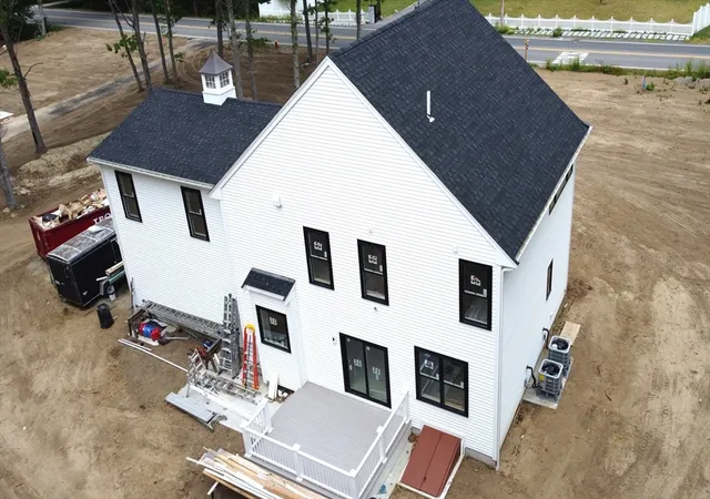 5th image of 4 Station St, Kingston, MA 02364 | MLS# 73535390