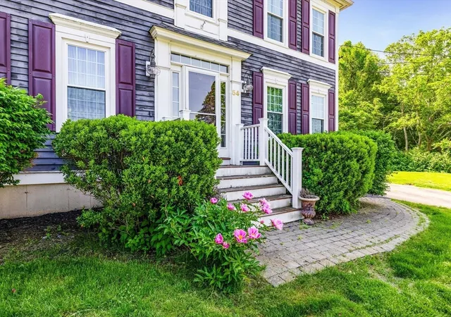 Homes for sale in Amesbury, MA | 54 Old Merrill St, Amesbury, MA 01913 | MLS# 73538112