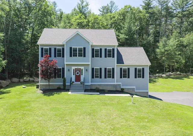 1st image of 87 Martin Rd, Douglas, MA 01516 | MLS# 73546770