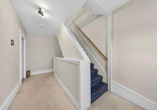 5th image of 70 Myrtle Ave, Fitchburg, MA 01420 | MLS# 73517139