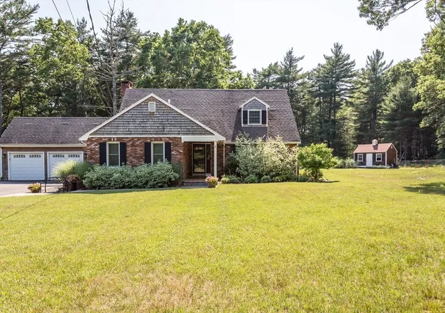 image of 5 Crest Dr, Lakeville, MA 02347 | MLS# 73544857
