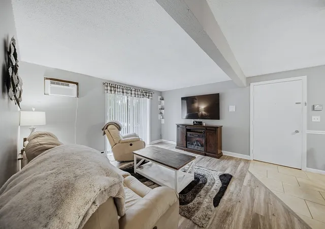 Photo 3 of Sale Pending at 129 Quaker Hwy #3, Uxbridge, MA 01569 | MLS# 73568122 | Listing updated on 2026-10-05