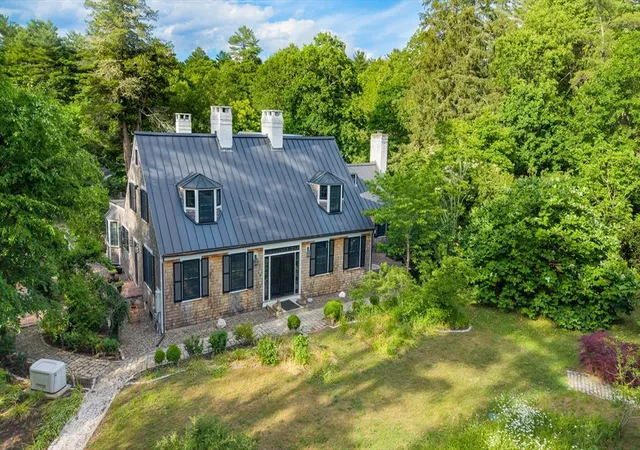 2nd image of 659 Front Street, Marion, MA 02738 | MLS# 73542200