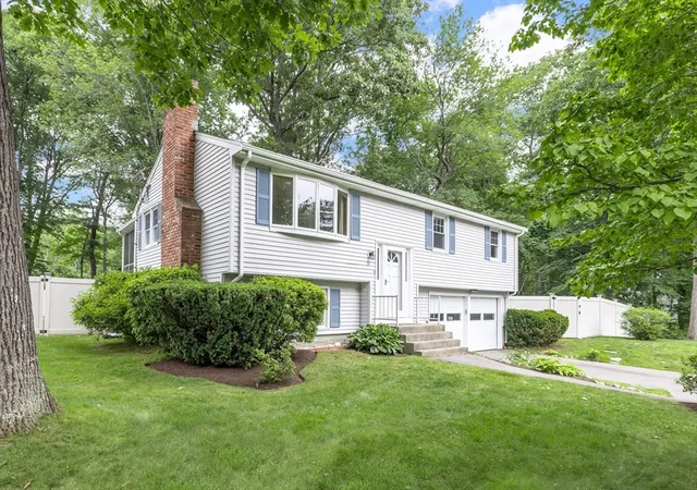 Homes for sale in Holliston, MA | 31 Robert Rd, Holliston, MA 01746 | MLS# 73537973