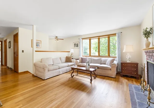 Homes for sale in Holliston, MA | 31 Robert Rd, Holliston, MA 01746 | MLS# 73537973