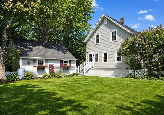 25th image of 6 Torrey St, Attleboro, MA 02703 | MLS# 73558112