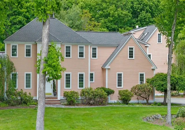 2nd image of 15 Darrell Dr, North Reading, MA 01864 | MLS# 73531471
