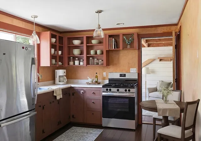 5th image of 22 Firehouse, Oak Bluffs, MA 02557 | MLS# 73520554