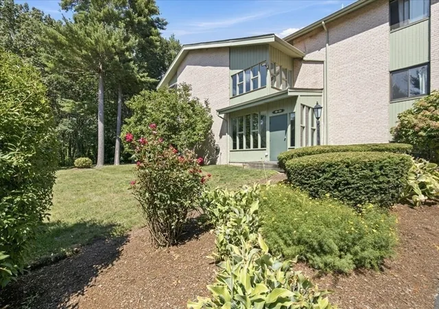 4th image of 679 Plain, Marshfield, MA 02050