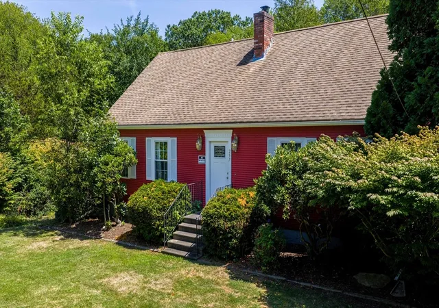 Homes for sale in Rehoboth, MA | 257 Anawan St, Rehoboth, MA 02769 | MLS# 73412262