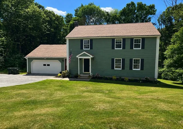 Homes for sale in Oxford, MA | 10 Garrison Heights Dr, Oxford, MA 01540 | MLS# 73536897