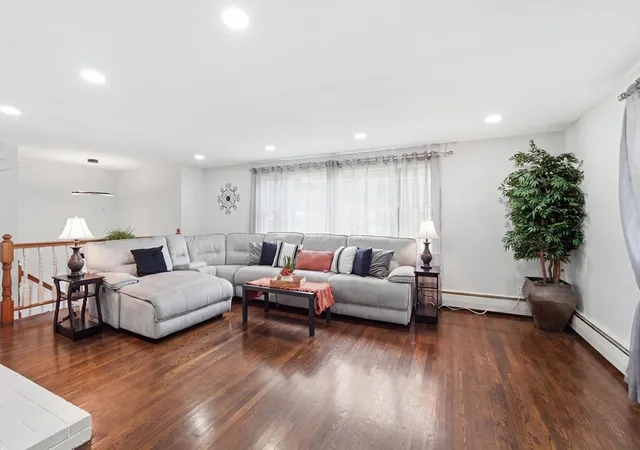 Photo 3 of Sale Pending at 7 Cherry Ridge Rd, Acton, MA 01720 | MLS# 73556863 | Listing updated on 2026-09-02