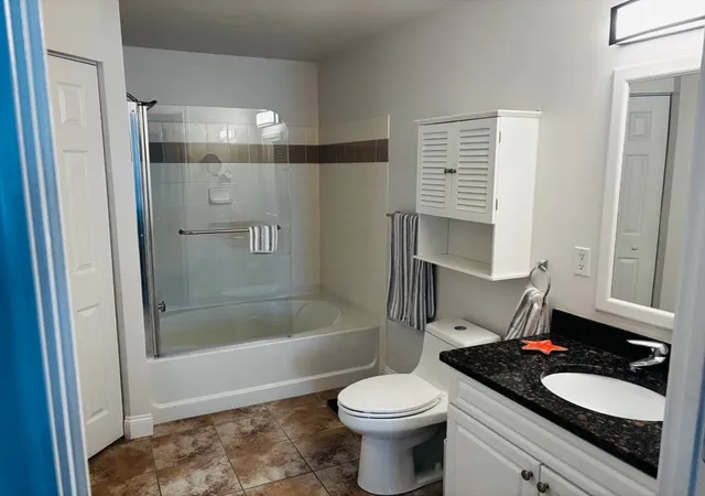 Photo 4 of Condo for sale at 10 Seaport Dr #2515, Quincy, MA 02171 | MLS# 73561089 | Listing updated on 2026-09-08
