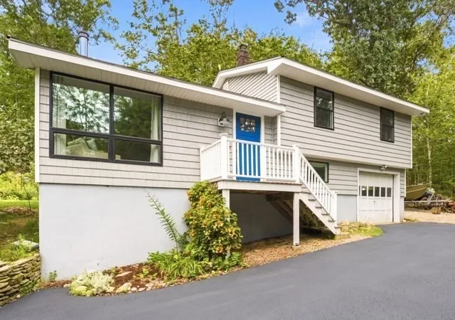 Photo 1 of Single family home for sale at 118 Horseneck Rd, South Dartmouth, MA 02748 | MLS# 73565454 | Listing updated on 2026-09-01