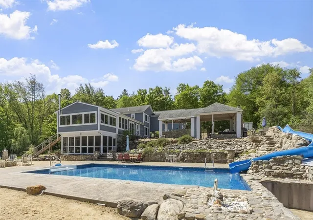 2nd image of 411 Goodrich St, Lunenburg, MA 01462 | MLS# 73523670