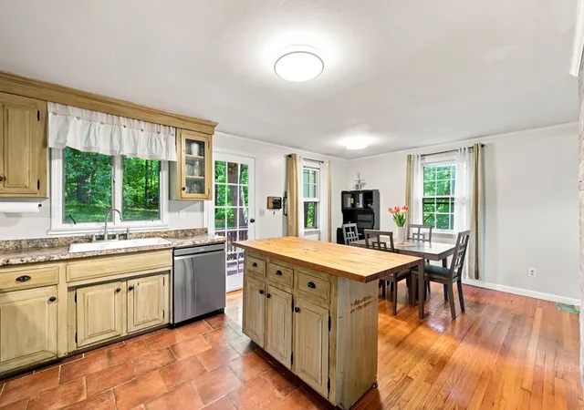 Photo 3 of Single family home for sale at 93 Leno Rd, Holland, MA 01521 | MLS# 73564391 | Listing updated on 2026-10-07