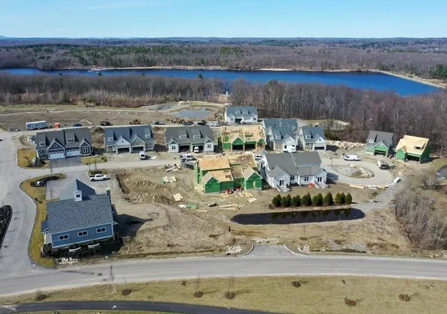 22nd image of 28 Waterville Lane #28, Hopkinton, MA 01748 | MLS# 73489252