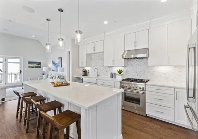 2nd image of 28 Waterville Lane #28, Hopkinton, MA 01748 | MLS# 73489252