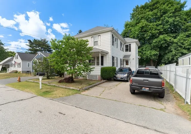 3rd image of 77 Haig Ave, Seekonk, MA 02771 | MLS# 73545002