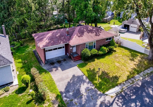 2nd image of 8 Albion St, Methuen, MA 01844 | MLS# 73562735