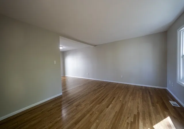 4th image of 357 Boylston, Lowell, MA 01852