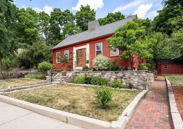 Homes for sale in Medford, MA | 253 High St, Medford, MA 02155 | MLS# 73545462