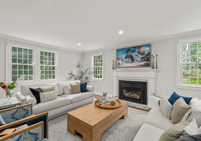 4th image of 289 Willis Rd, Sudbury, MA 01776 | MLS# 73545780