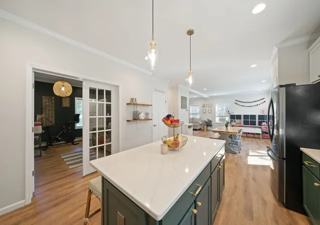 Photo 3 of Single family home for sale at 305 Main St, Norfolk, MA 02056 | MLS# 73552530 | Listing updated on 2026-09-16