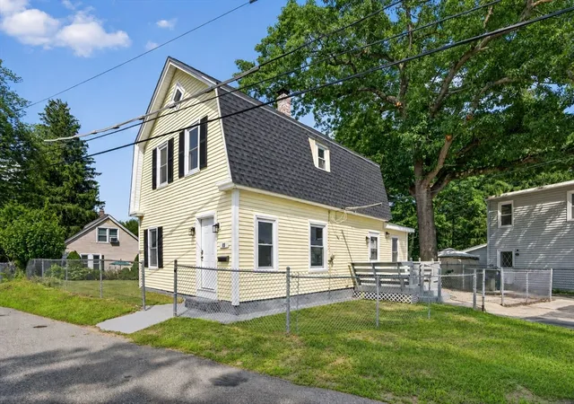 1st image of 55 Grant St, Dracut, MA 01826 | MLS# 73549411