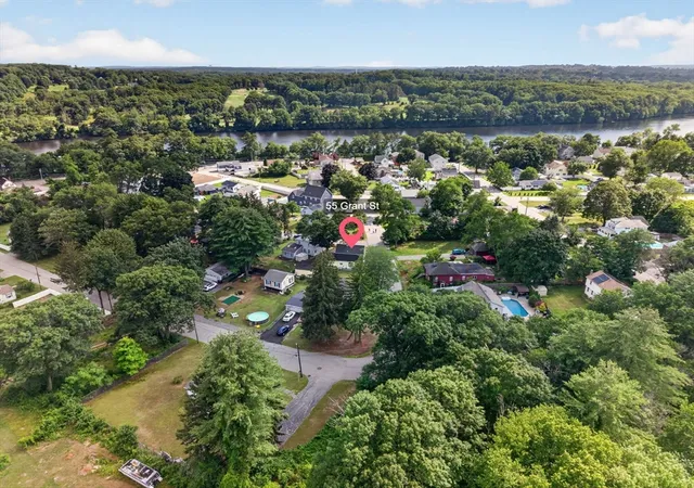 42nd image of 55 Grant St, Dracut, MA 01826 | MLS# 73549411