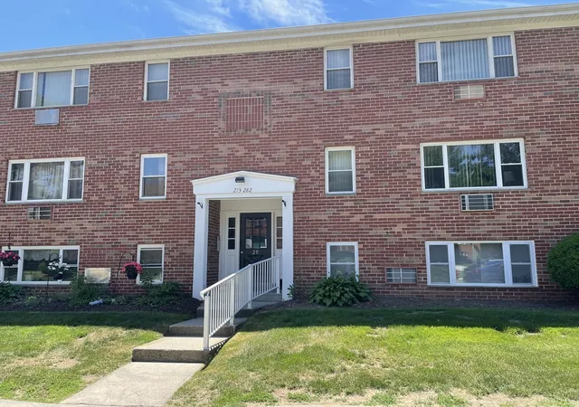 Homes for sale in Agawam, MA | 282 Regency Park Dr #282, Agawam, MA 01001 | MLS# 73538138