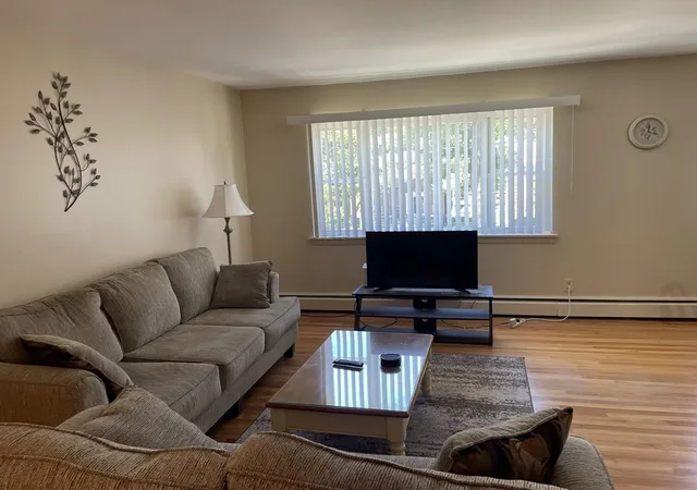 4th image of 282 Regency Park Dr #282, Agawam, MA 01001 | MLS# 73538138
