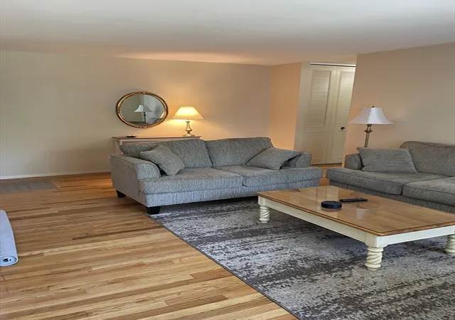 5th image of 282 Regency Park Dr #282, Agawam, MA 01001 | MLS# 73538138