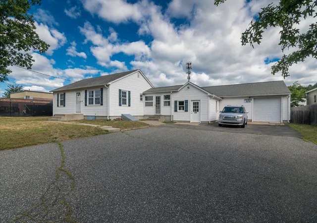 Photo 1 of Single family home for sale at 248 Laconia St, Springfield, MA 01129 | MLS# 73540557 | Listing updated on 2026-08-11
