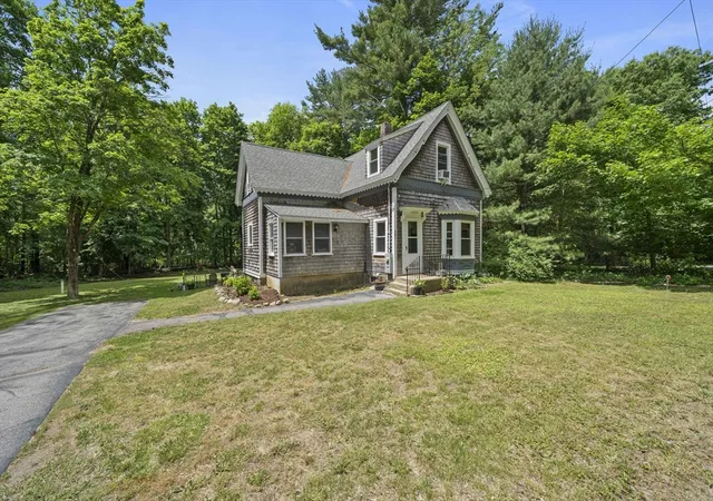 3rd image of 361 Main St, Marshfield, MA 02050 | MLS# 73537895