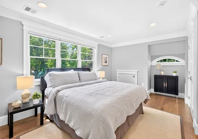 38th image of 101 Sumner Road #1, Brookline, MA 02445 | MLS# 73549642