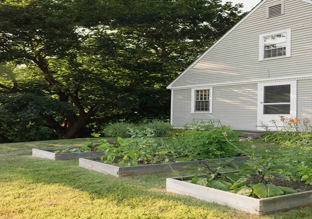 4th image of 636 Bernardston Rd, Greenfield, MA 01301 | MLS# 73555921