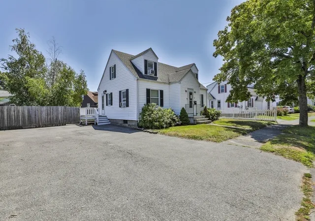 35th image of 26 Purdon Ave, Lynn, MA 01905 | MLS# 73556158