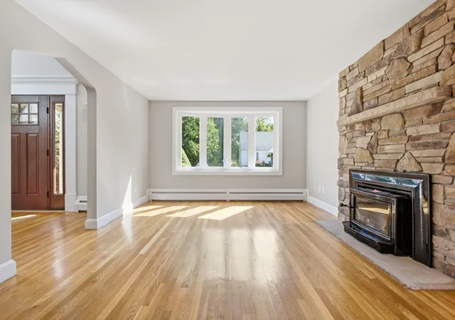 5th image of 14 Pleasant, North Reading, MA 01864 | MLS# 73563413