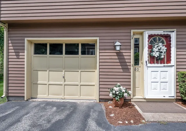 4th image of 80 Heritage Dr, Whitinsville, MA 01876