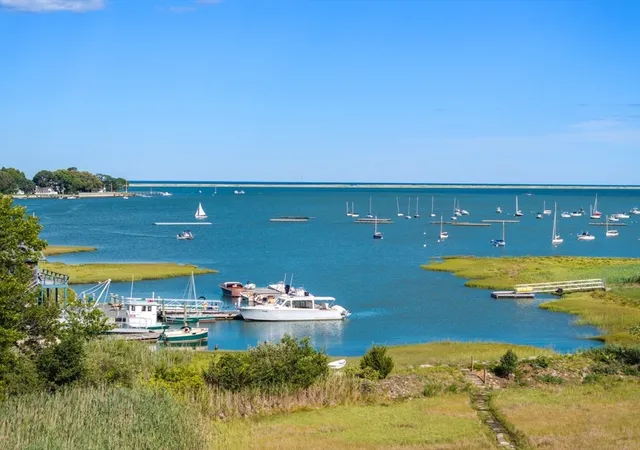 Photo 3 of Mansion for sale at 535 Washington St, Duxbury, MA 02332 | MLS# 73518408 | Listing updated on 2026-10-01