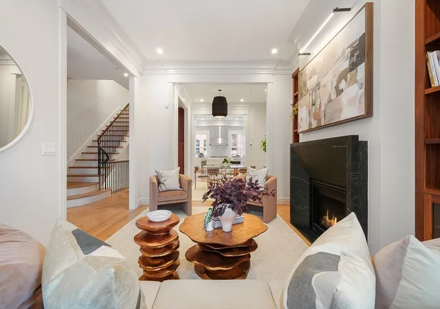 2nd image of 352 Marlborough St, Boston, MA 02115 | MLS# 73479490