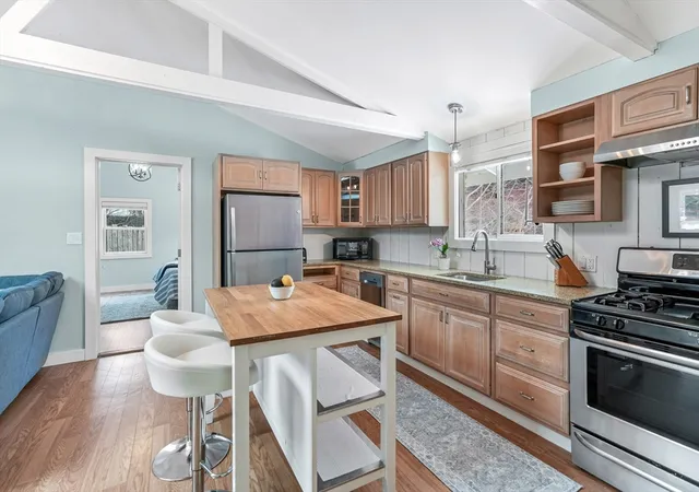 4th image of 3 Kims Way, Oak Bluffs, MA 02557 | MLS# 73478102