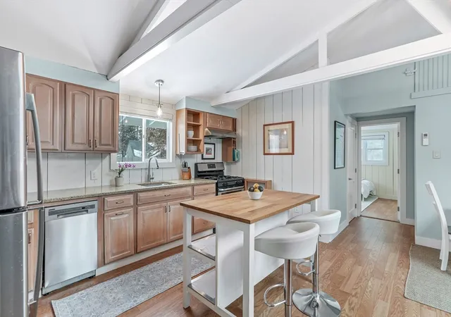 5th image of 3 Kims Way, Oak Bluffs, MA 02557 | MLS# 73478102