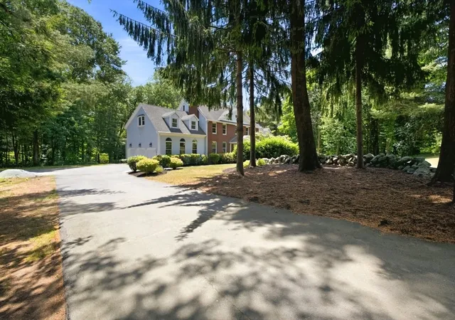 Homes for sale in Foxboro, MA | 3 Windsor Dr, Foxboro, MA 02035 | MLS# 73537968