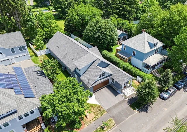 Photo 3 of Sale Pending at 29 Woodbine Ave, Northampton, MA 01060 | MLS# 73551652 | Listing updated on 2026-08-09