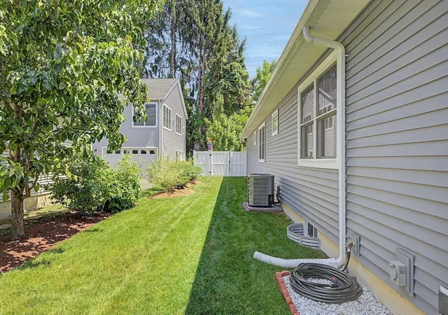Photo 4 of Sale Pending at 29 Woodbine Ave, Northampton, MA 01060 | MLS# 73551652 | Listing updated on 2026-08-09