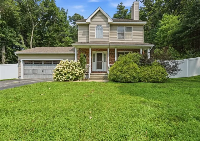 2nd image of 27 Judy Ln, East Longmeadow, MA 01028 | MLS# 73565070