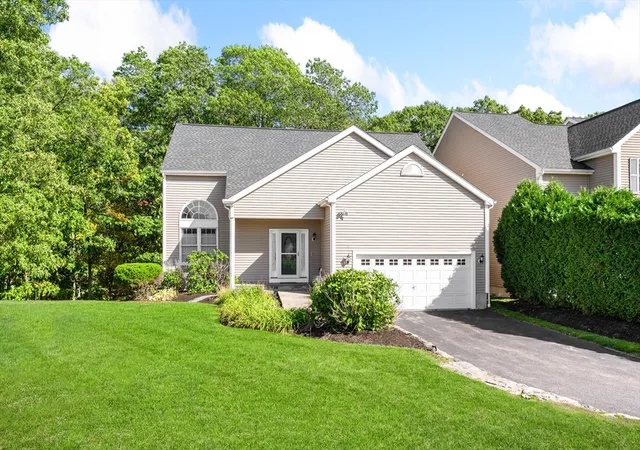 Homes for sale in Milford, MA | 11 Aris Way #11, Milford, MA 01757 | MLS# 73496553